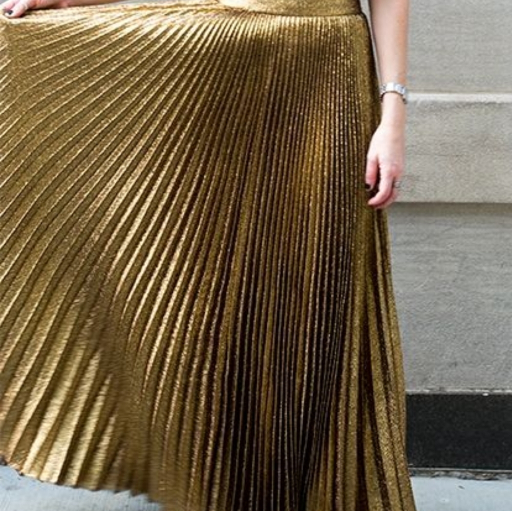 "HP" New Gold Metallic Pleated Maxi Skirt - Picture 5 of 7